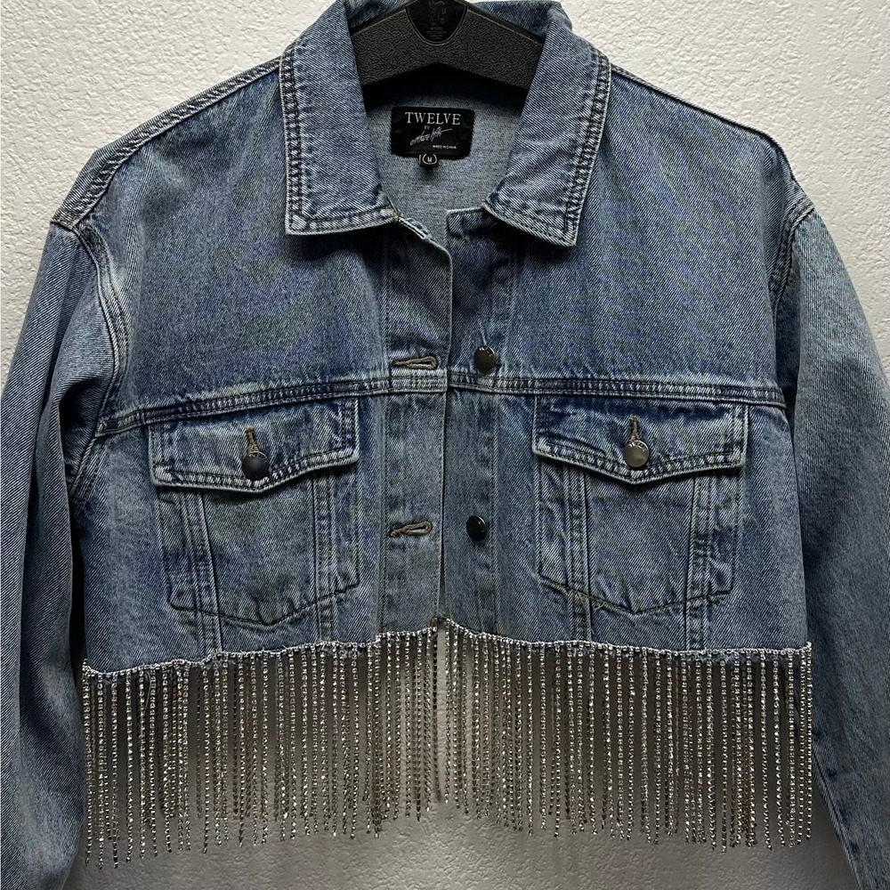 V510 Twelve By Ontwelfth Women’s Sz Med Cropped Sequined Denim Jean Jacket EUC